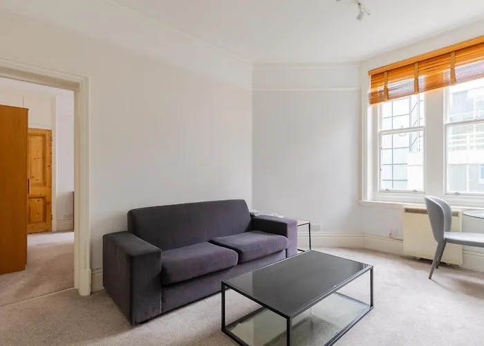 Incredibly Located 1Bd Flat Leicester Square